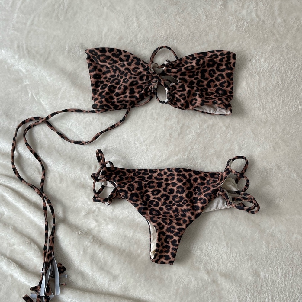 Acacia Swim Leopard Cheetah set M top S bottom